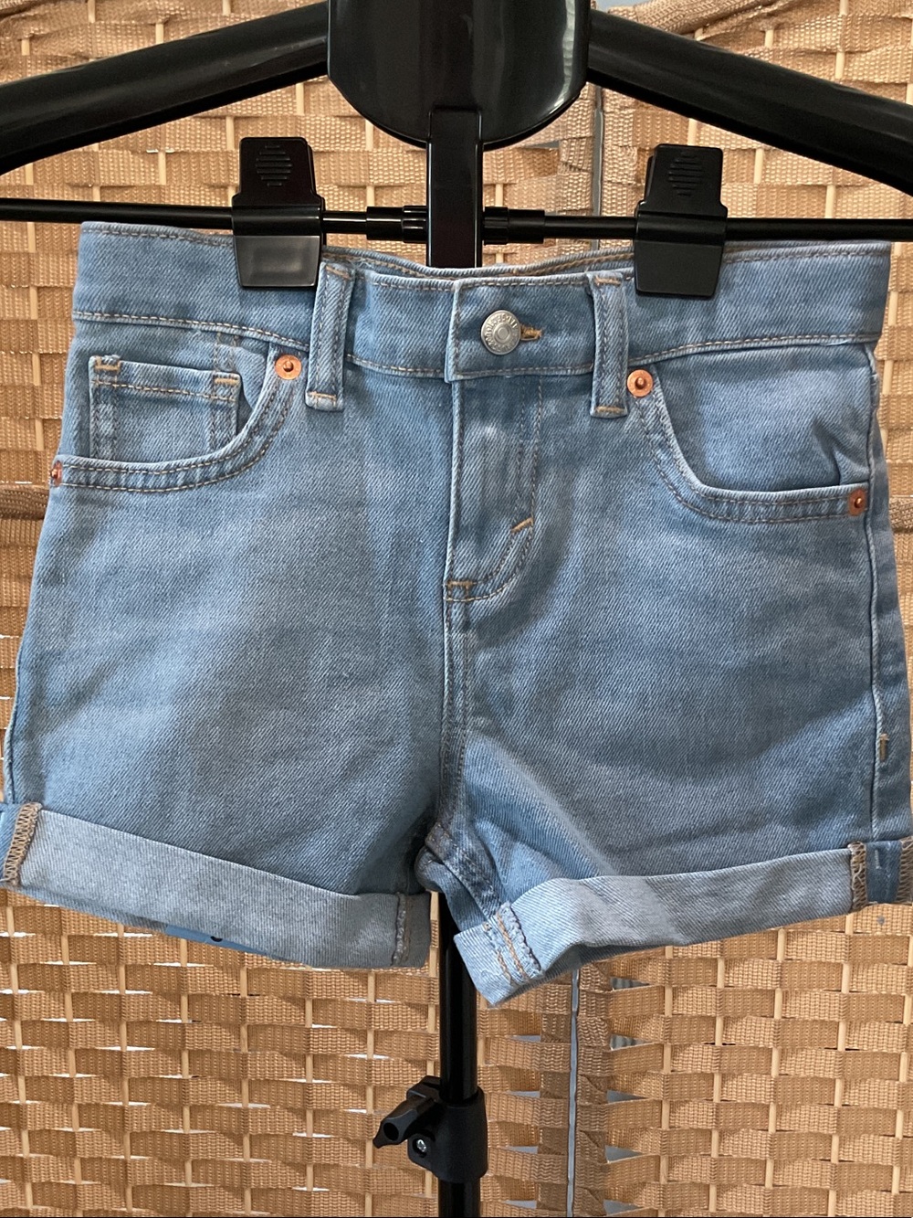 Levi's Light Wash Rolled Hem Denim Girlfriend Shorts NWOT